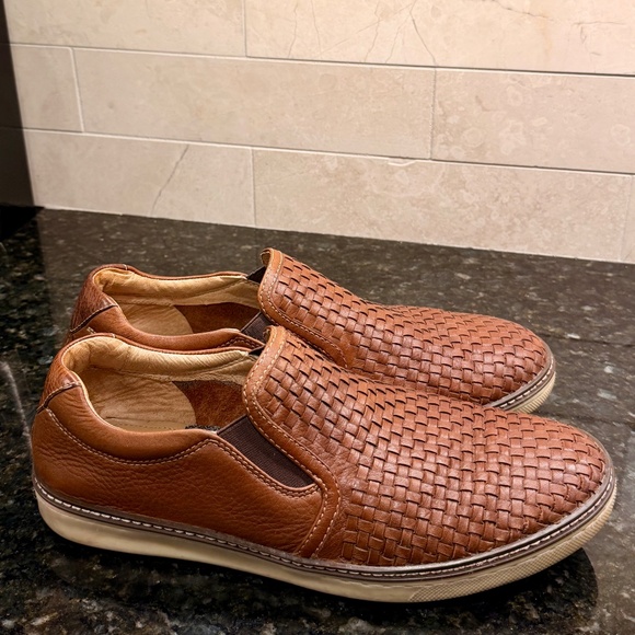 Johnston & Murphy Men\'s McGuffey Woven Leather Slip-On Sneakers – Tan main image 5
